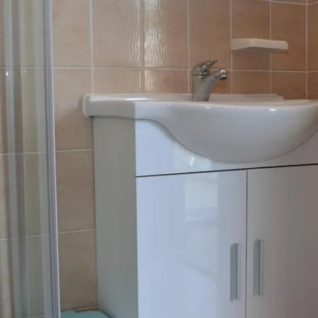 Lovely 1-bedroom Venilia Rudin Apartmán Lukoran